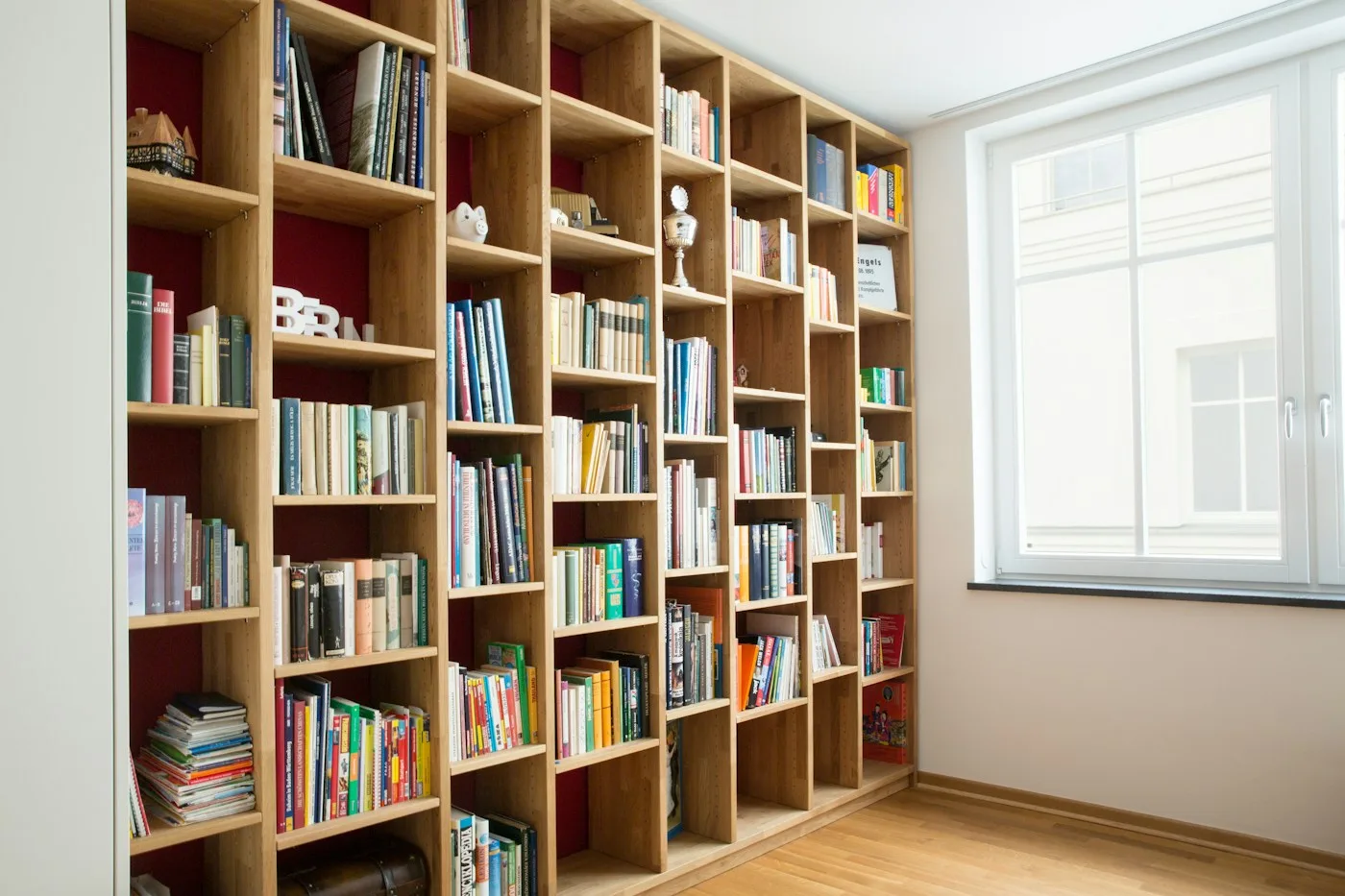 Édition Bibliothèque en Chêne 5 Niveaux — N°01